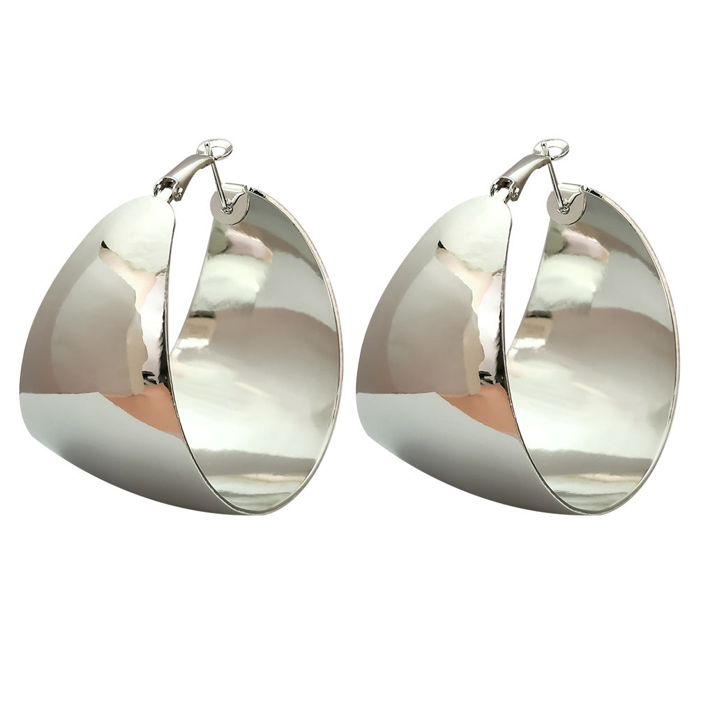 Wholesale Circle Exaggerated Alloy Earrings
